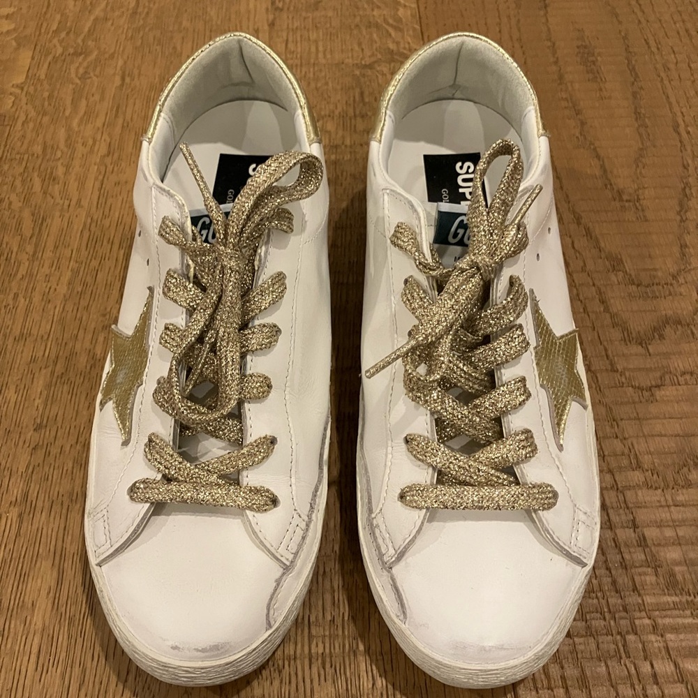 Golden Goose Super-Star Low Top Classic Sneaker